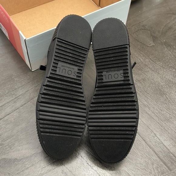SOUL Naturalizer Turner Mid Sneaker (WIDE) - Picture 3 of 8